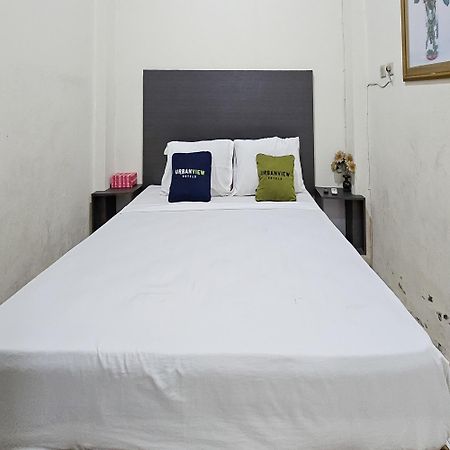 Urbanview Hotel Kharisma Banjarmasin Banjarmasin  Exteriör bild