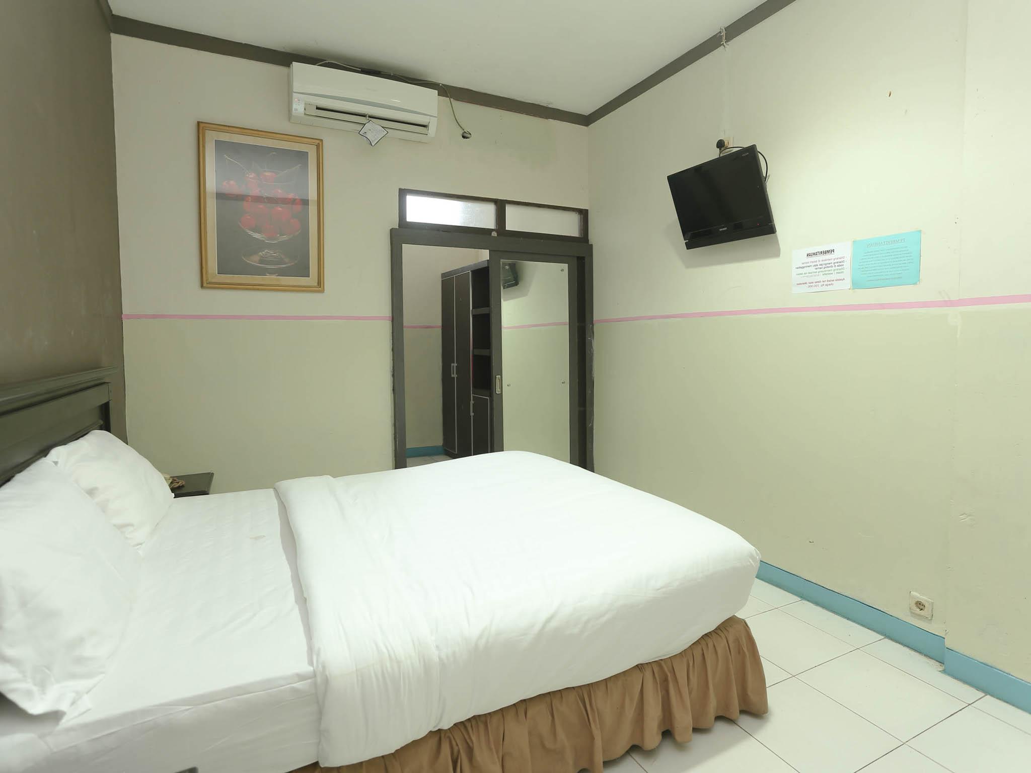 Urbanview Hotel Kharisma Banjarmasin Banjarmasin  Exteriör bild