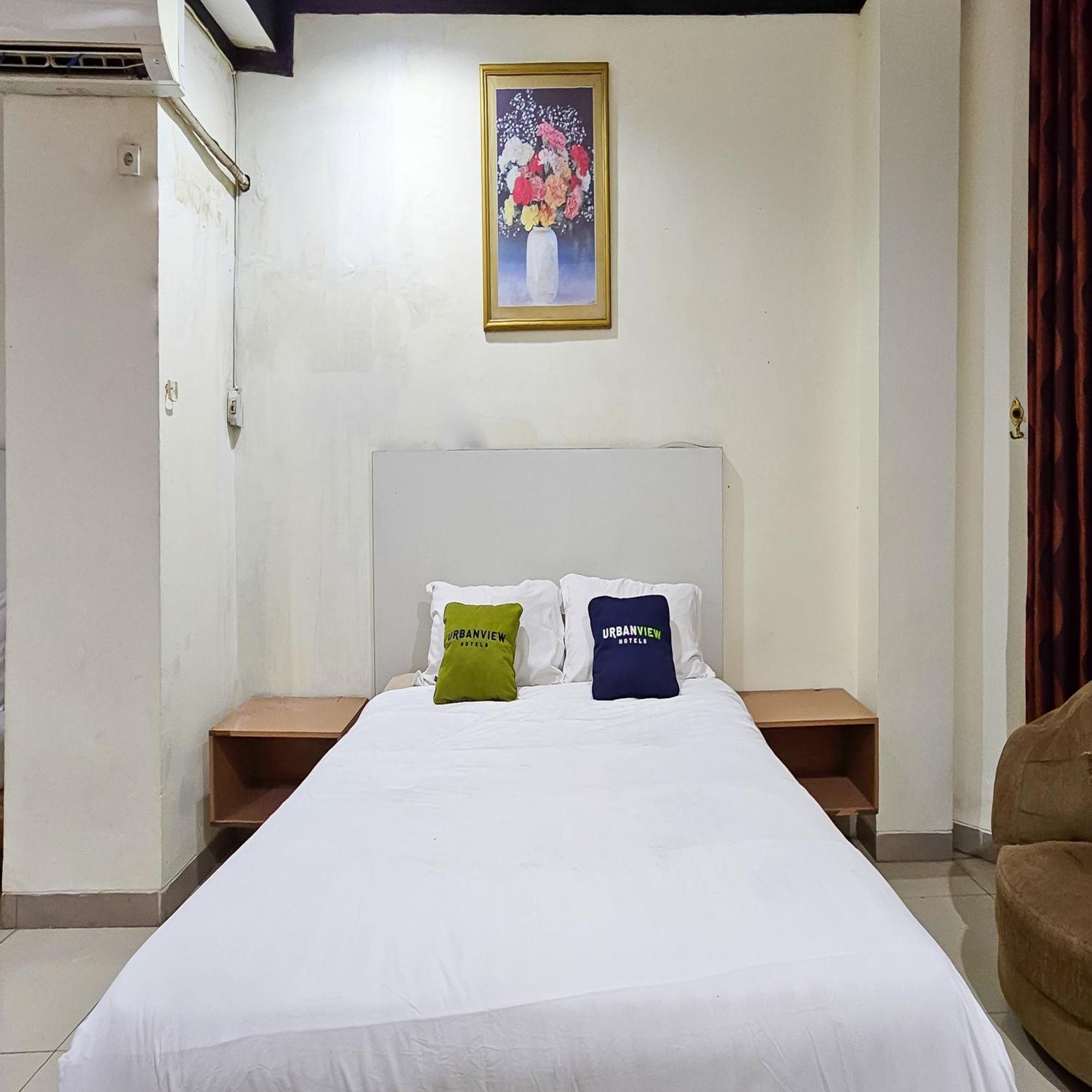 Urbanview Hotel Kharisma Banjarmasin Banjarmasin  Exteriör bild