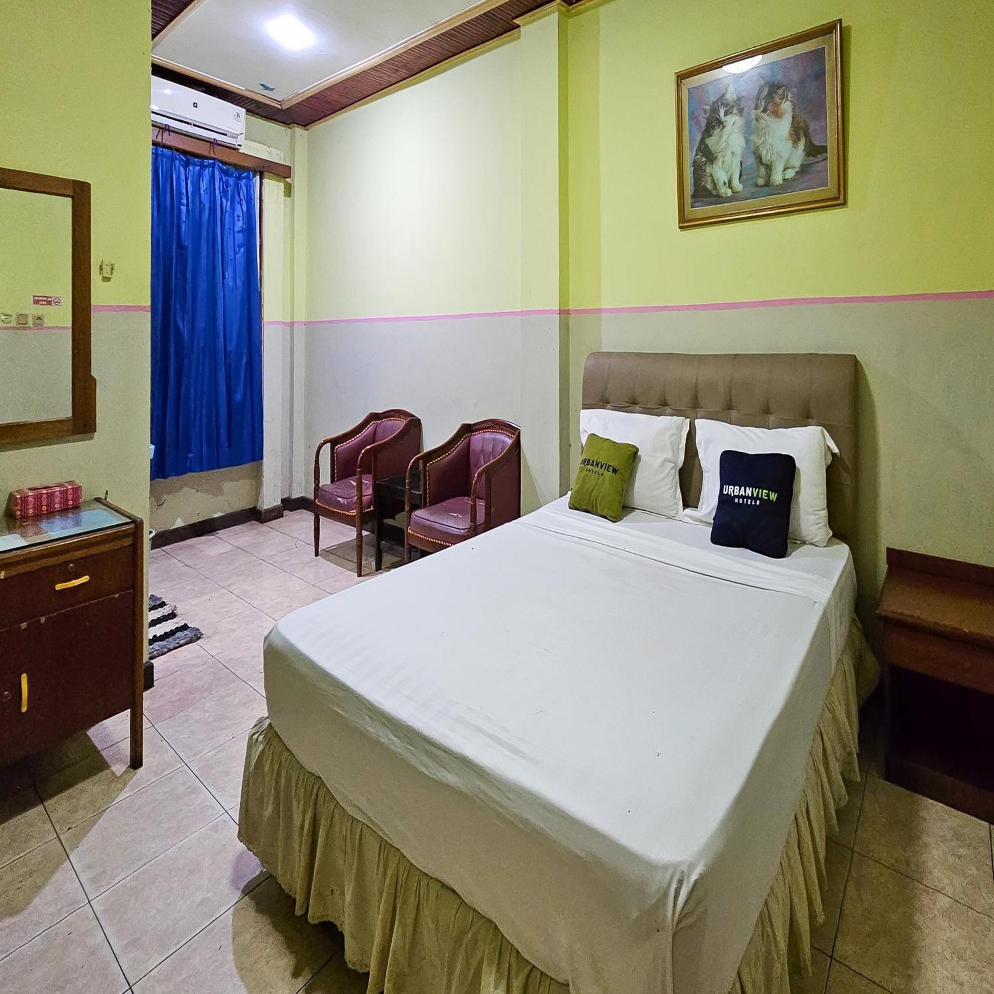 Urbanview Hotel Kharisma Banjarmasin Banjarmasin  Exteriör bild